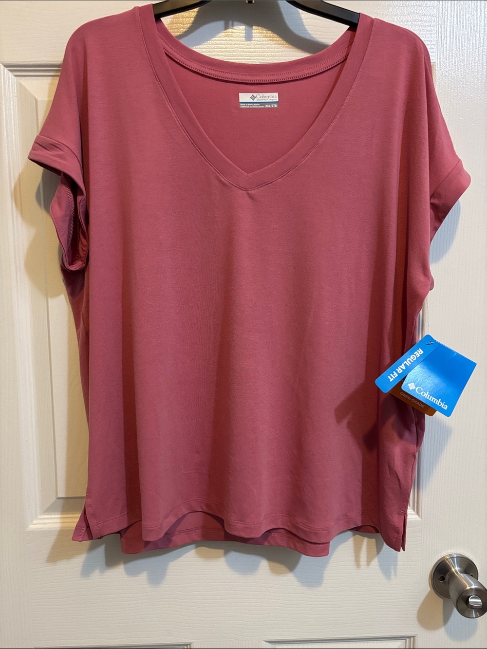 Columbia Women's Short Sleeve V-Neck Top - Rose